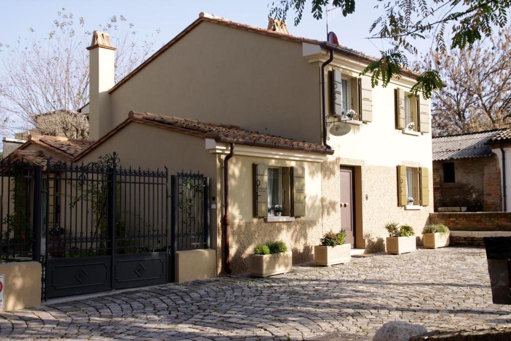 Casina Le Conserve Cesenatico Exteriör bild